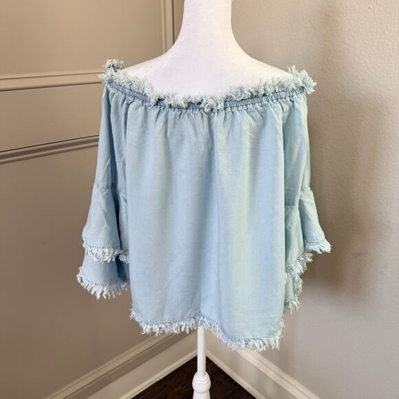 Boston Proper Off-the-Shoulder Chambray Fringe Bell Sleeve Boho Top M Light Blue - Picture 4 of 7